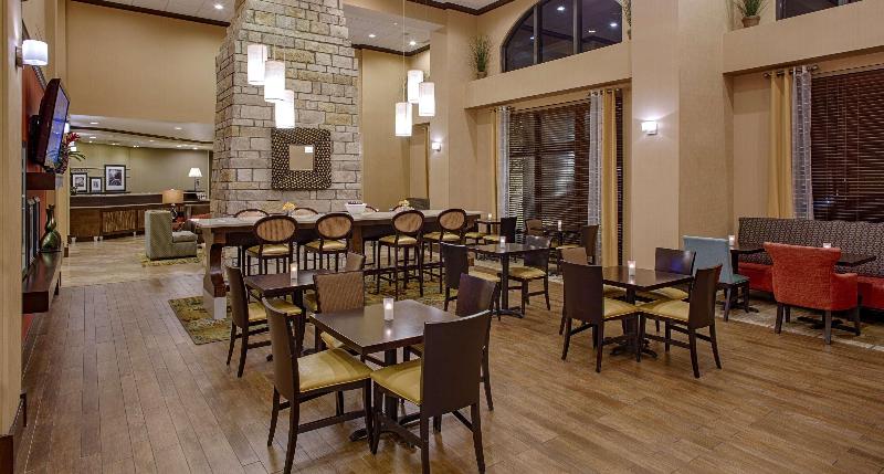 هتل Hampton Inn & Suites Legacy Parkfrisco