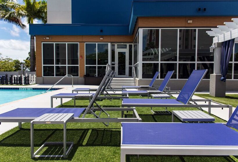 فندق Hampton Inn & Suites Miamiairport Southblue Lagoon