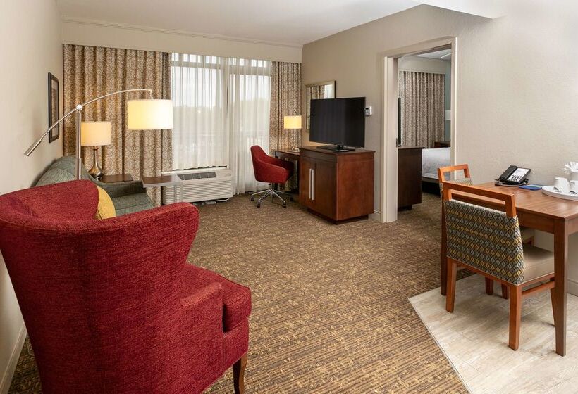 هتل Hampton Inn & Suites Nashvillegreen Hills