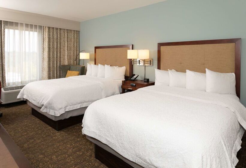 هتل Hampton Inn & Suites Nashvillegreen Hills