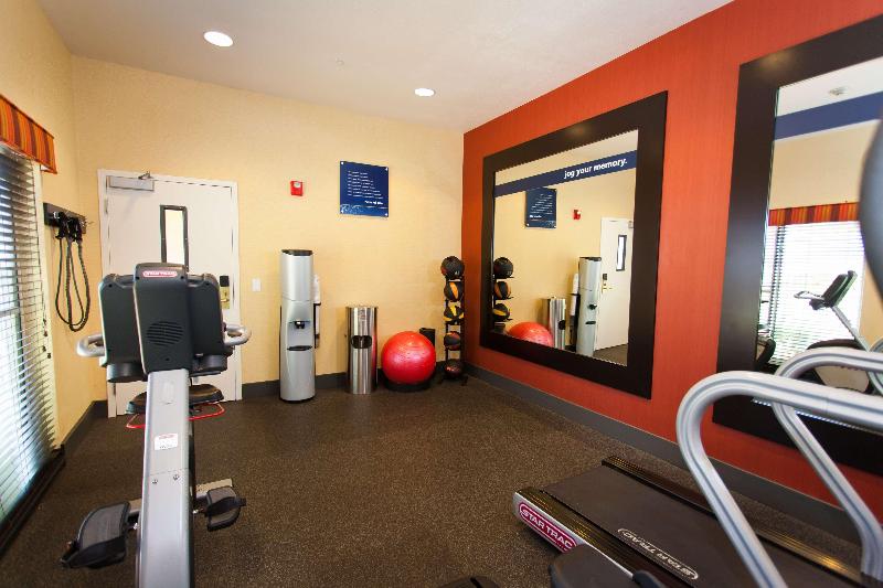 هتل Hampton Inn & Suites Sacramentocal Expo