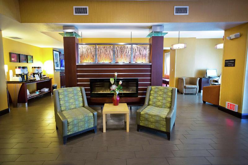 هتل Hampton Inn & Suites Sacramentocal Expo