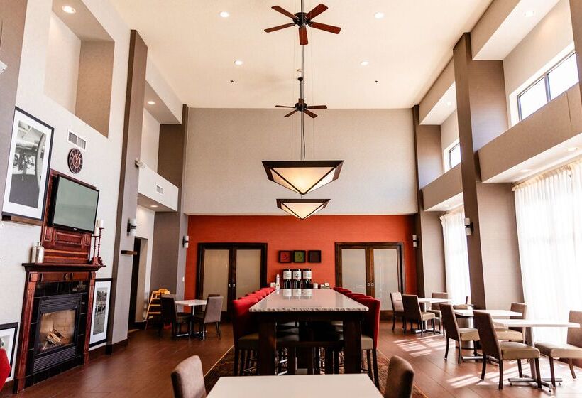 هتل Hampton Inn & Suites Scottsbluffconference Center