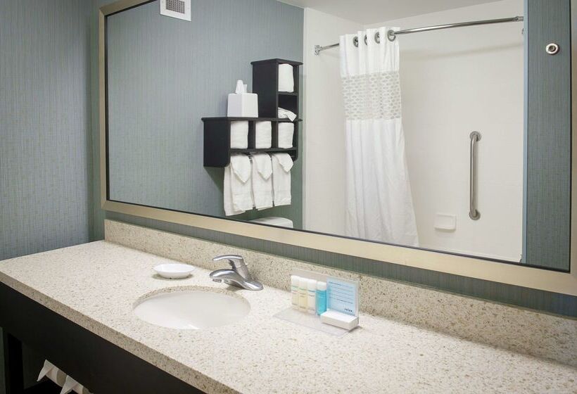 فندق Hampton Inn & Suites St. Petersburg Downtown