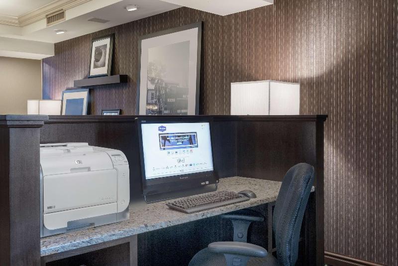 בית מלון כפרי Hampton Inn & Suites Valley Forge/oaks