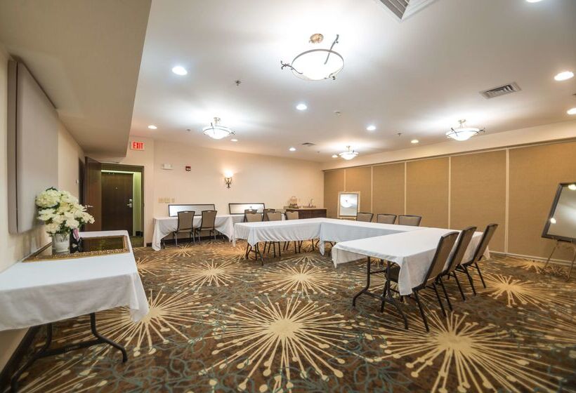 호텔 Hampton Inn By Hilton Tiffin