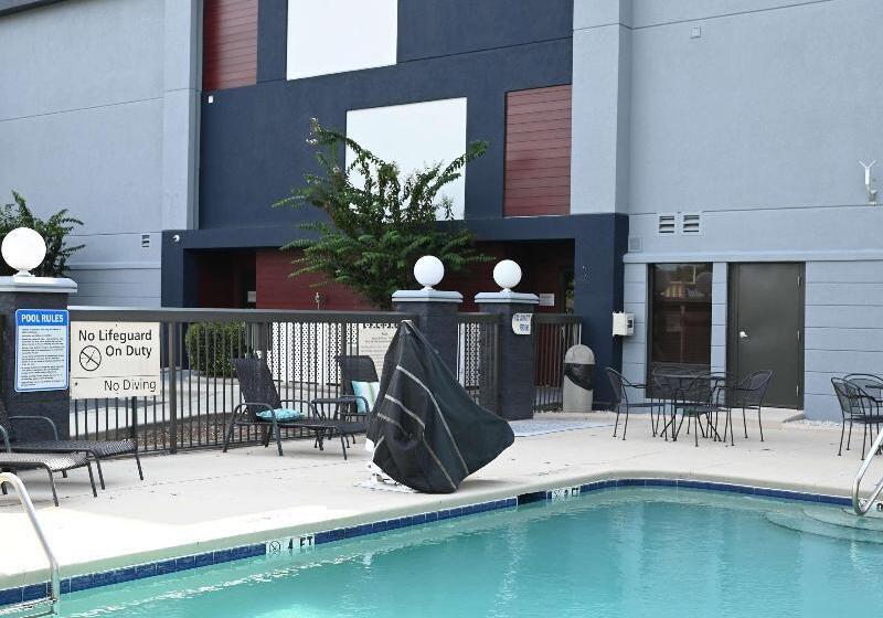 Отель Hampton Inn Valdosta/lake Park Area
