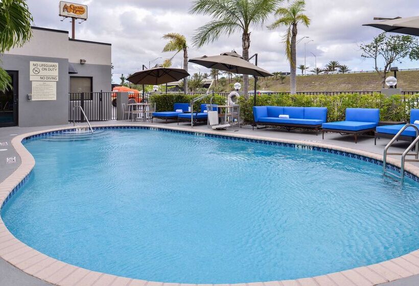 هتل Hampton Inn Vero Beach