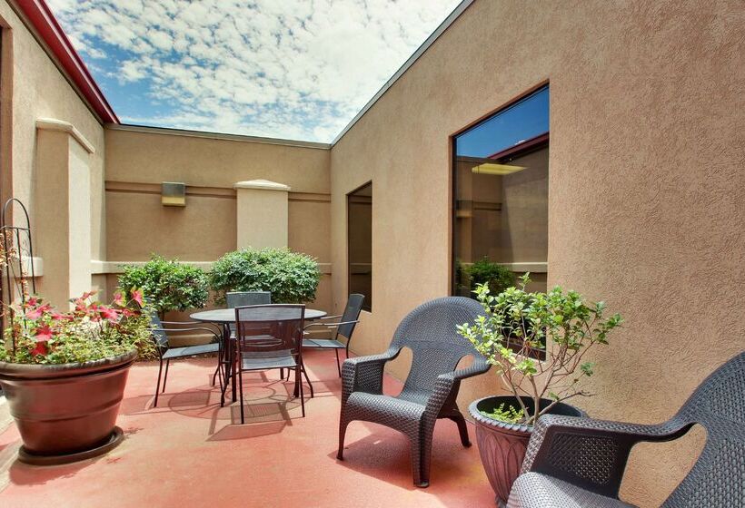 هتل Hampton Inn Warner Robins