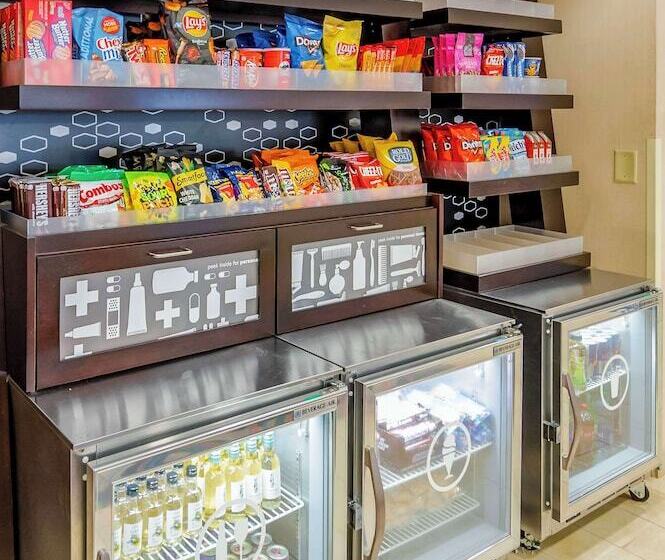 هتل Hampton Inn Wilmington Medical Park