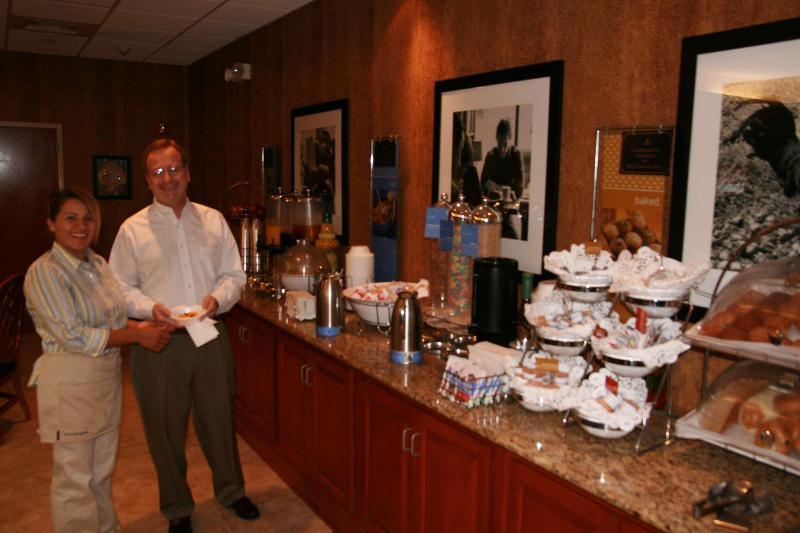 هتل Hampton Inn Woodbridge