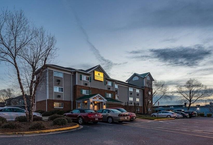 호텔 Hometowne Studios & Suites By Red Roof Charlotte  Concord