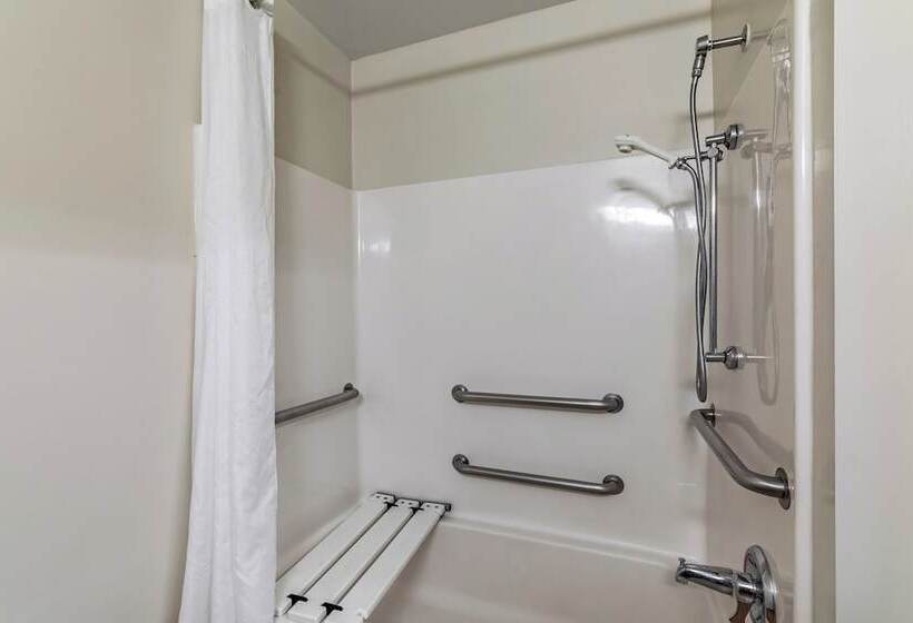 호텔 Hometowne Studios & Suites By Red Roof Charlotte  Concord