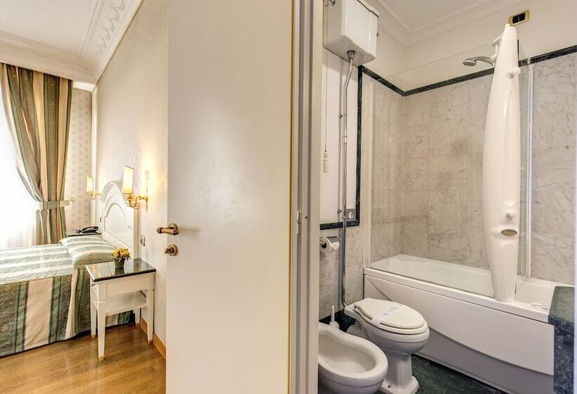 Fotos del hotel La Lumiere Di Piazza Di Spagna:  4