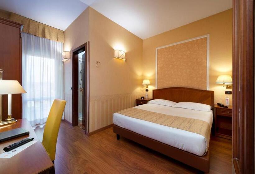 Fotos del hotel Lancaster:  2