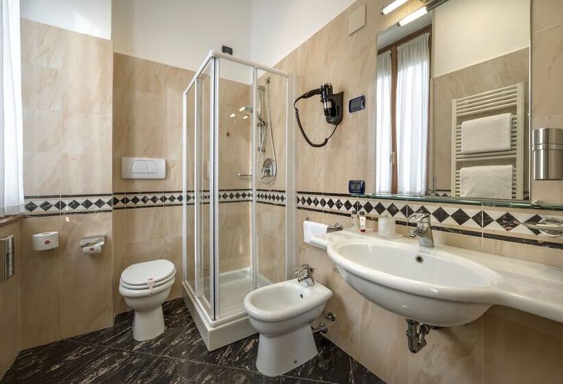 Fotos del hotel Lancaster:  19