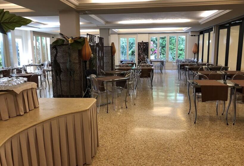 هتل Jr Resort Logos Forte Dei Marmi