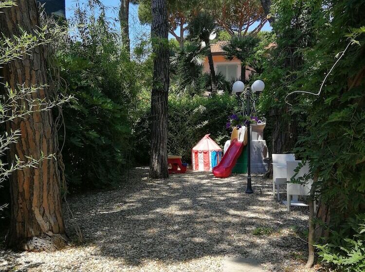 هتل Jr Resort Logos Forte Dei Marmi