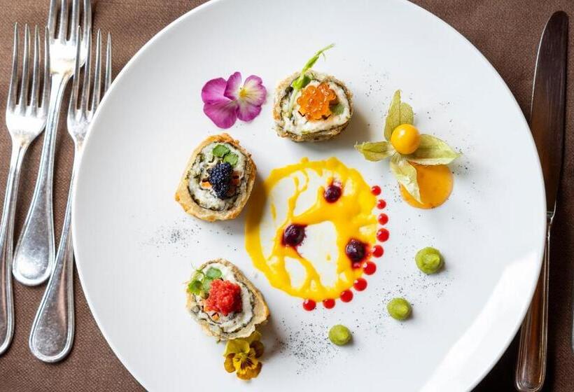 هتل Luna Wellness