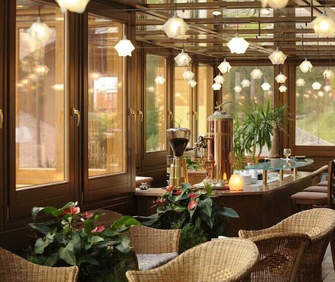 هتل Luna Wellness