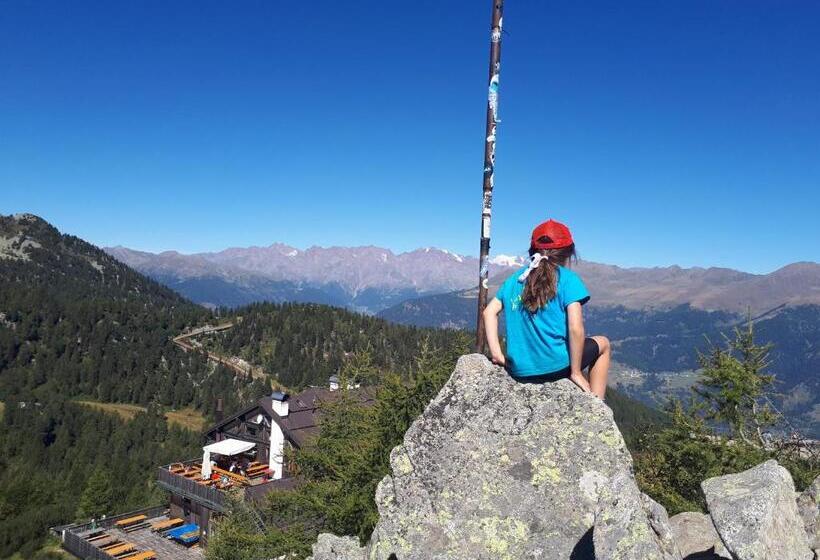 Отель Ortles Dolomiti Walking & Spa
