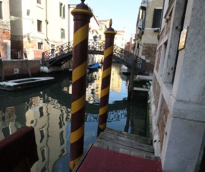 Fotos del hotel Palazzo Abadessa:  42