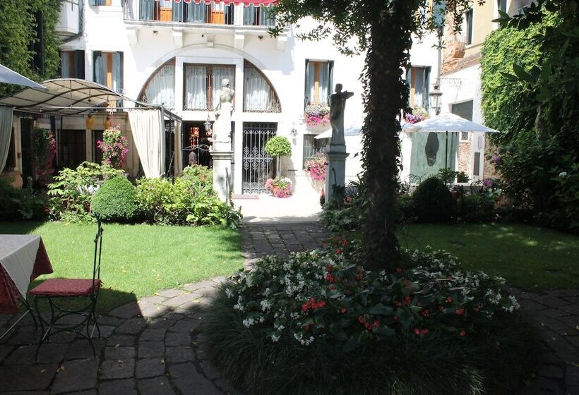 Fotos del hotel Palazzo Abadessa:  43