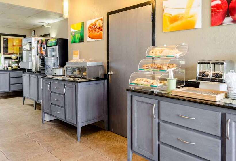 هتل Quality Inn Moss Point   Pascagoula