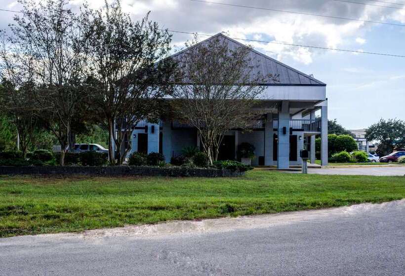 هتل Quality Inn Moss Point   Pascagoula