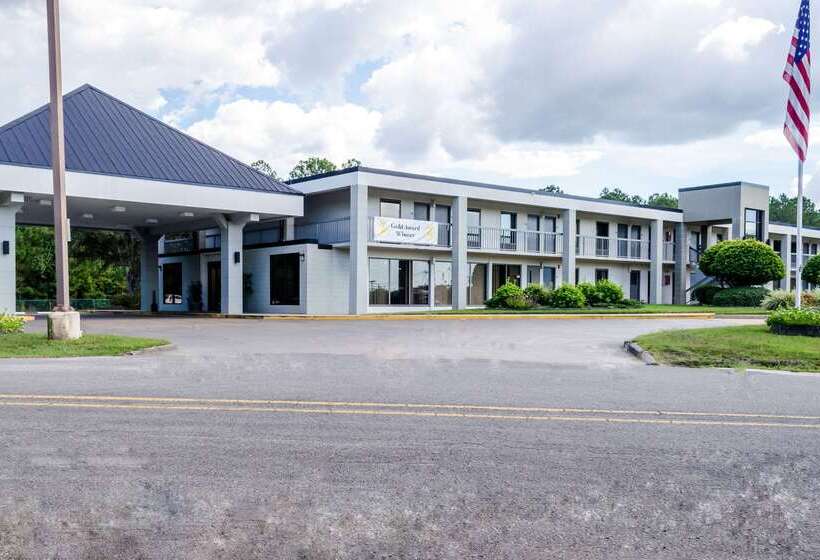 هتل Quality Inn Moss Point   Pascagoula