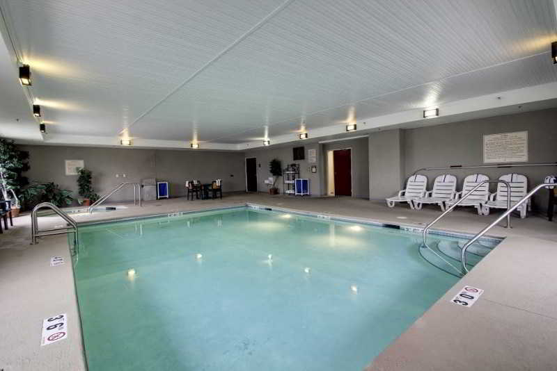 בית מלון כפרי Quality Inn & Suites Quincy  Downtown