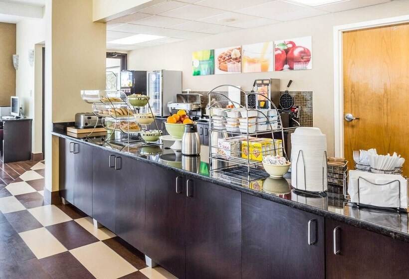 בית מלון כפרי Quality Inn Walterboro