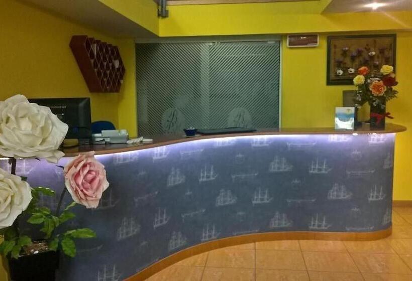 هتل Rèmin Plaza
