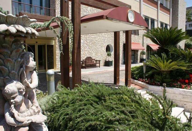 Solofra Palace Hotel & Resort