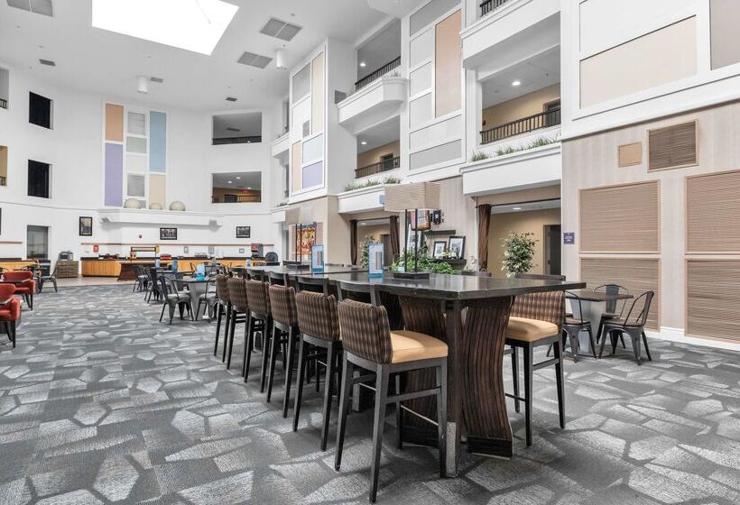 Отель Sonesta Essential Vacaville  Napa Valley