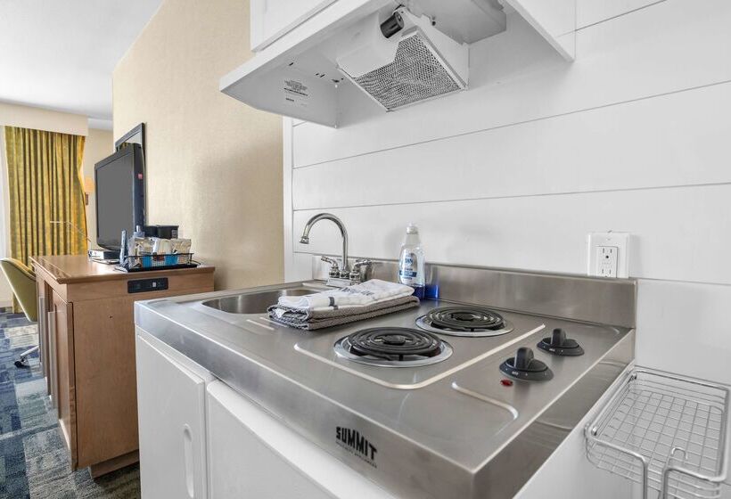 Отель Sonesta Essential Vacaville  Napa Valley