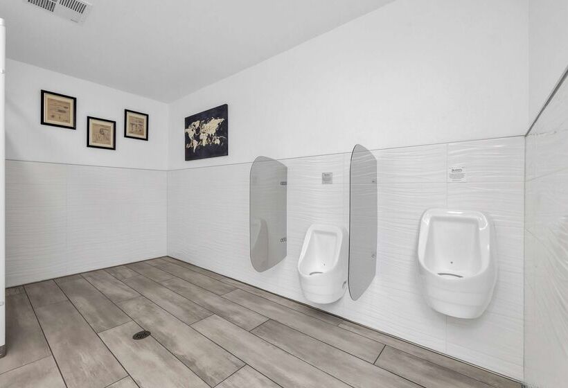 Отель Sonesta Essential Vacaville  Napa Valley