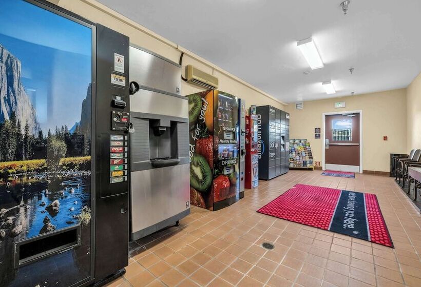 Отель Sonesta Essential Vacaville  Napa Valley