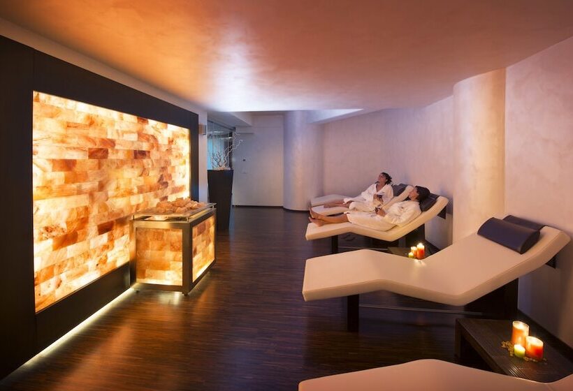 Sport Village Hotel & Spa
