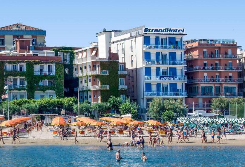 هتل Strand