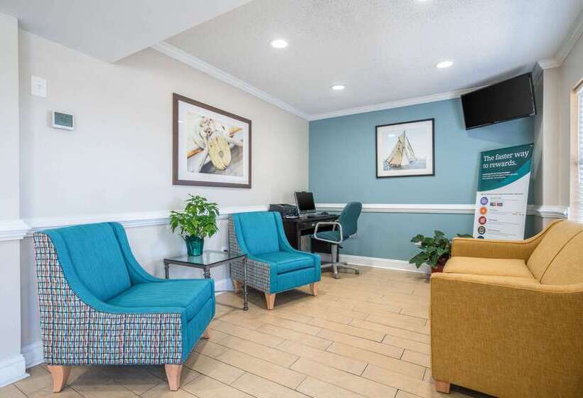 هتل Suburban Studios Of Wilmington
