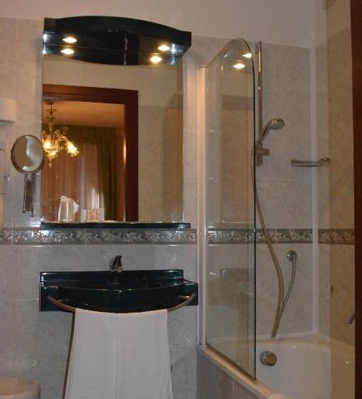 هتل Villa Cipro