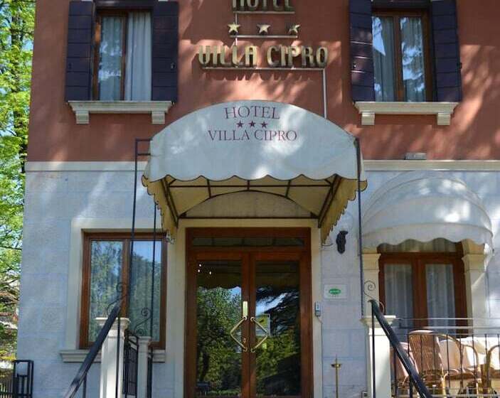 هتل Villa Cipro