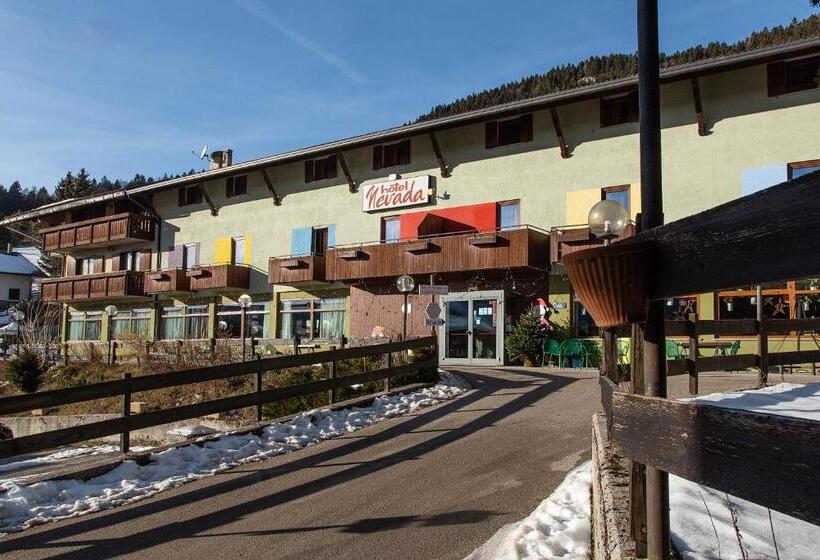 هتل Villaggio Nevada