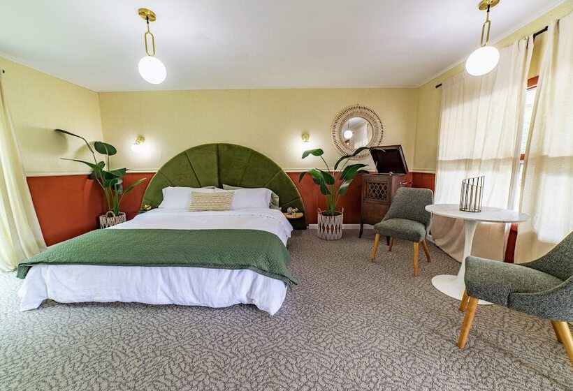 The Springs Motel