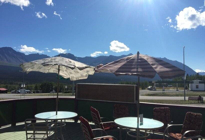 هاستل Kluane Park Inn