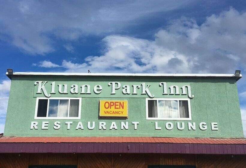 هاستل Kluane Park Inn