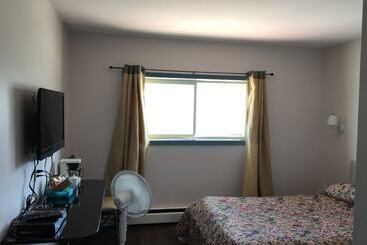 هاستل Kluane Park Inn