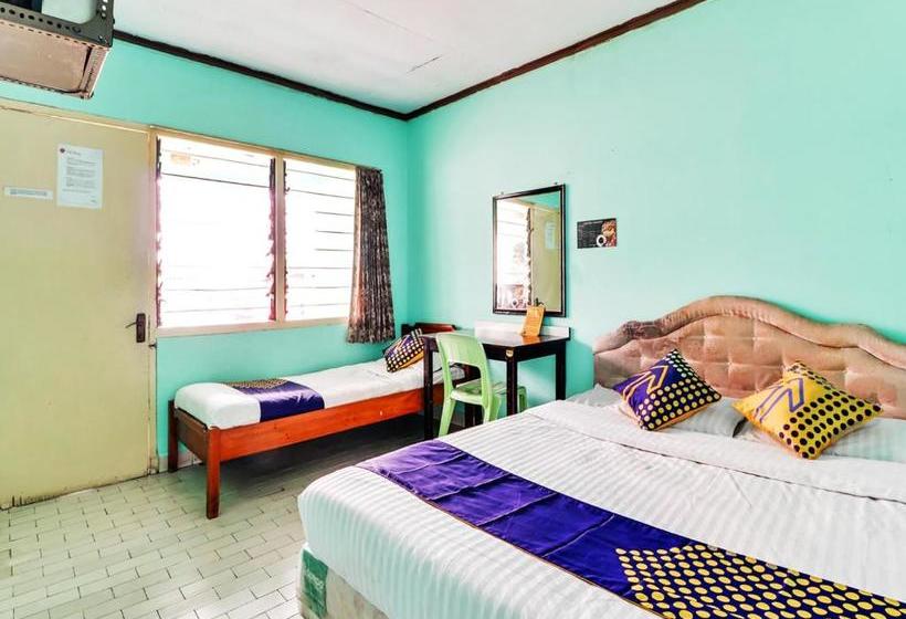 Отель Spot On 90003 Villa Tawang