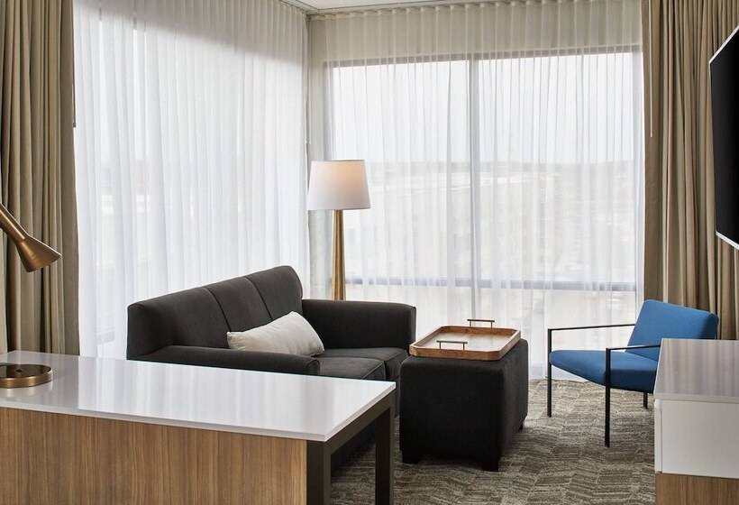هتل Springhill Suites By Marriott Columbus Dublin
